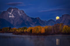 Moonset at Oxbow Bend