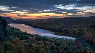 Lake in the Clouds Predawn