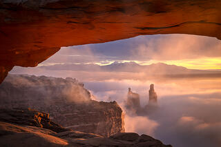Mesa Arch Sunrise in Fog 2