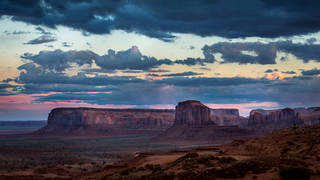 Monument Valley Sunset