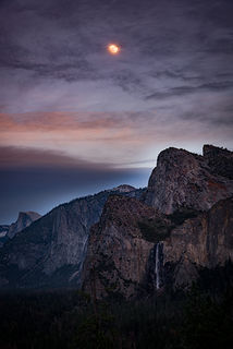 Tunnel View Moonrise 1
