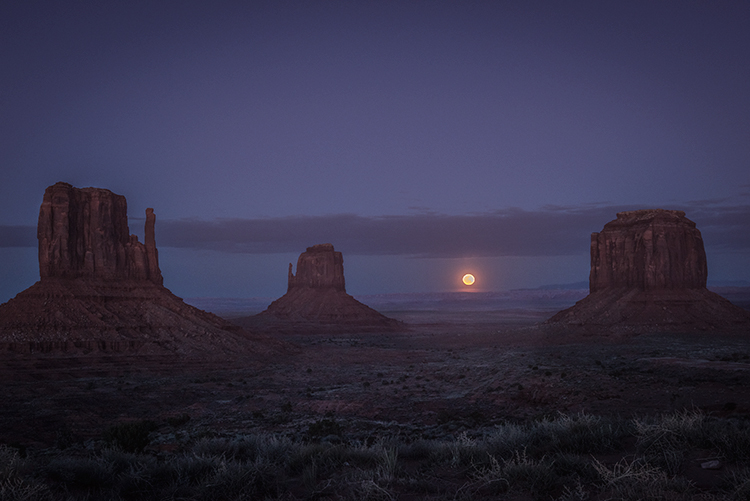 monument valley, arizona, az, utah, ut, mittens, monuments, southwest, indian country, navajo nation, sunset, twilight, moon...
