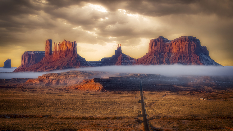 monument valley, red rock, indian land, navajo, sandstone, sunset, spring, clouds, alpenglow, az, arizona, mittens, shadow, ut...